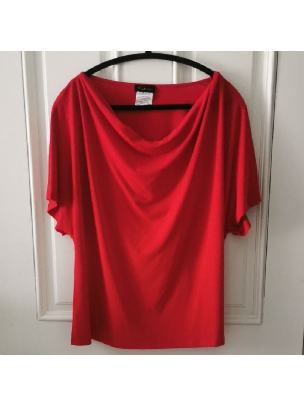 Goa cowl neck red womens short sleeve top. Made in Canada 🇨🇦. Size XXL